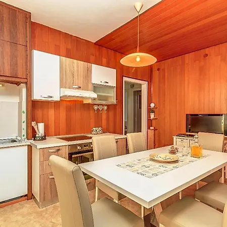 Apartment Linda - Cdm03100b-cyc *